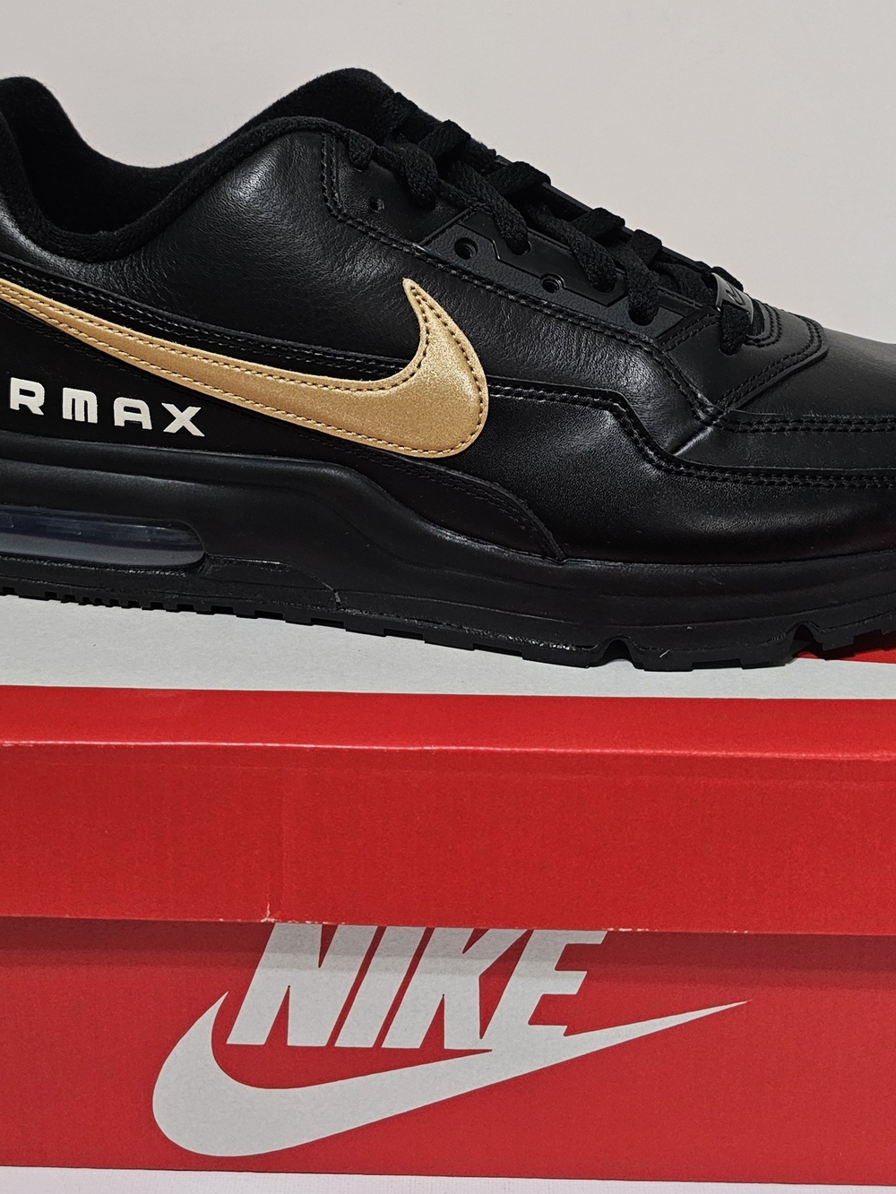 Nike Air Max Men's Black/Gold Leather Sneaker